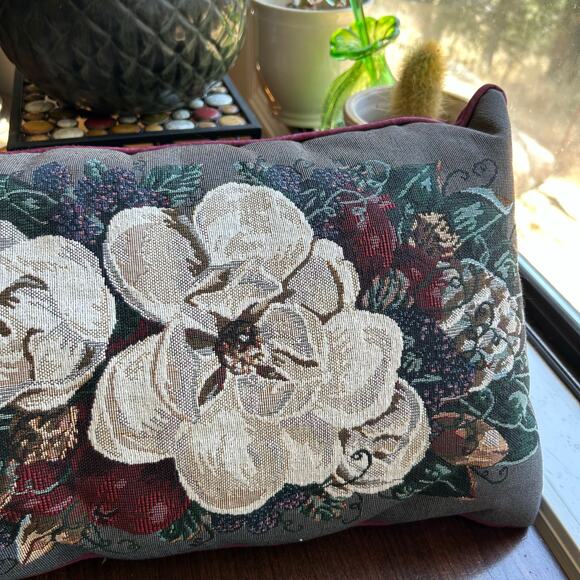 SIGNED GLYNDA TURLEY DECORATIVE Lumbar Pillow floral - Picture 4 of 7